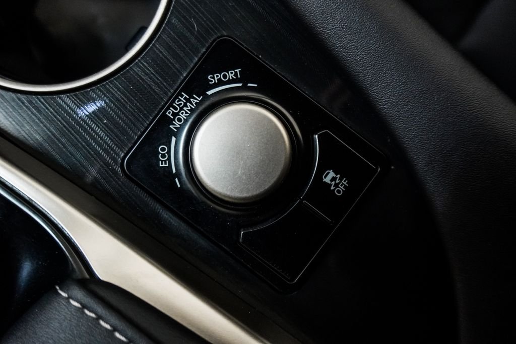 Used 2019 Silver Lexus 350 image 26