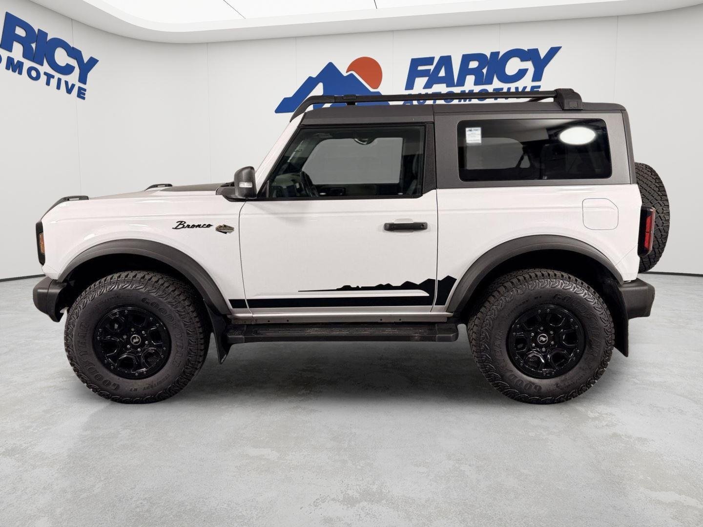 Used 2023 Oxford White Ford Wildtrak Advanced image 2