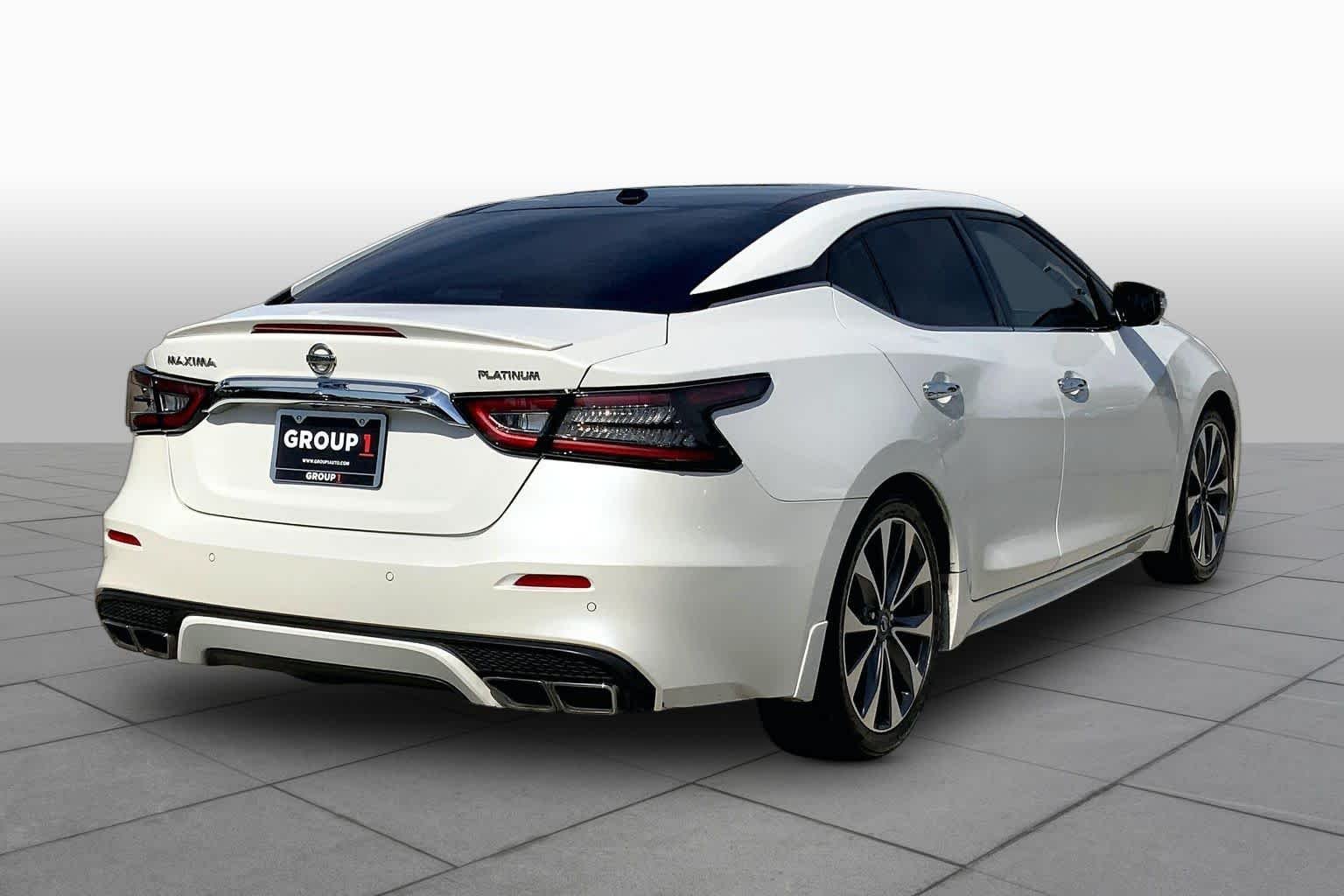 Certified Used 2019 Pearl White Tricoat Nissan Platinum image 13