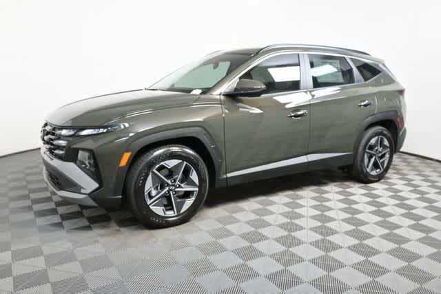 New 2026 Rockwood Green Hyundai SEL FWD image 4