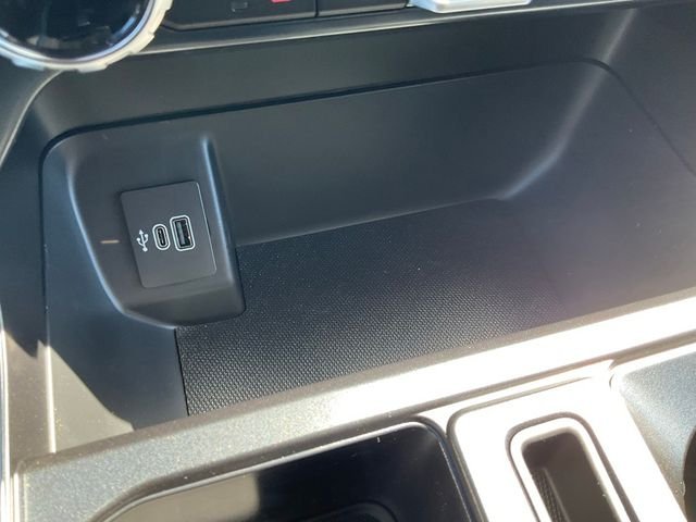 New 2026 Carbonized Gray Metallic Ford XLT image 11