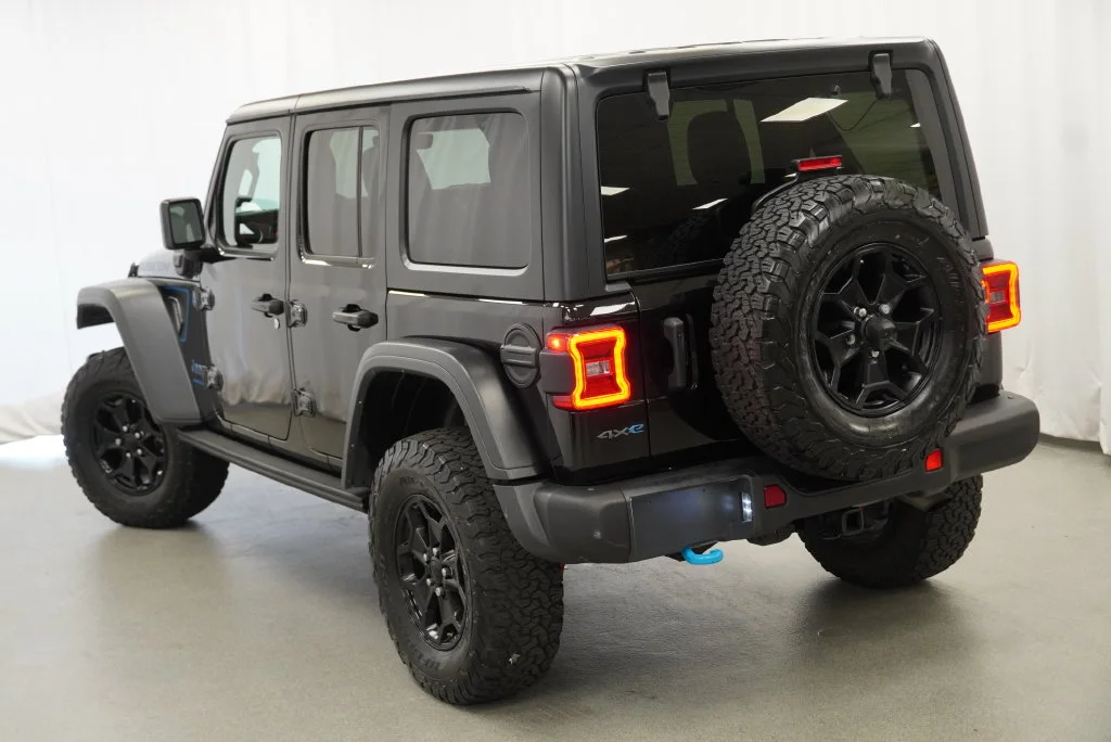 Used 2023 Black Jeep Rubicon 20th Anniversary Edition 4xe image 16