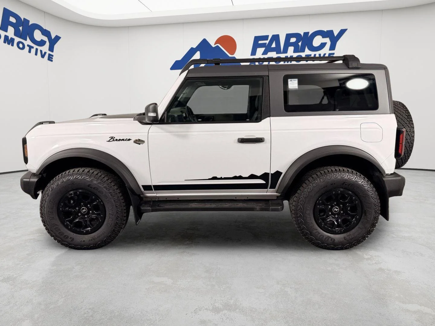 Used 2023 Oxford White Ford Wildtrak Advanced image 2