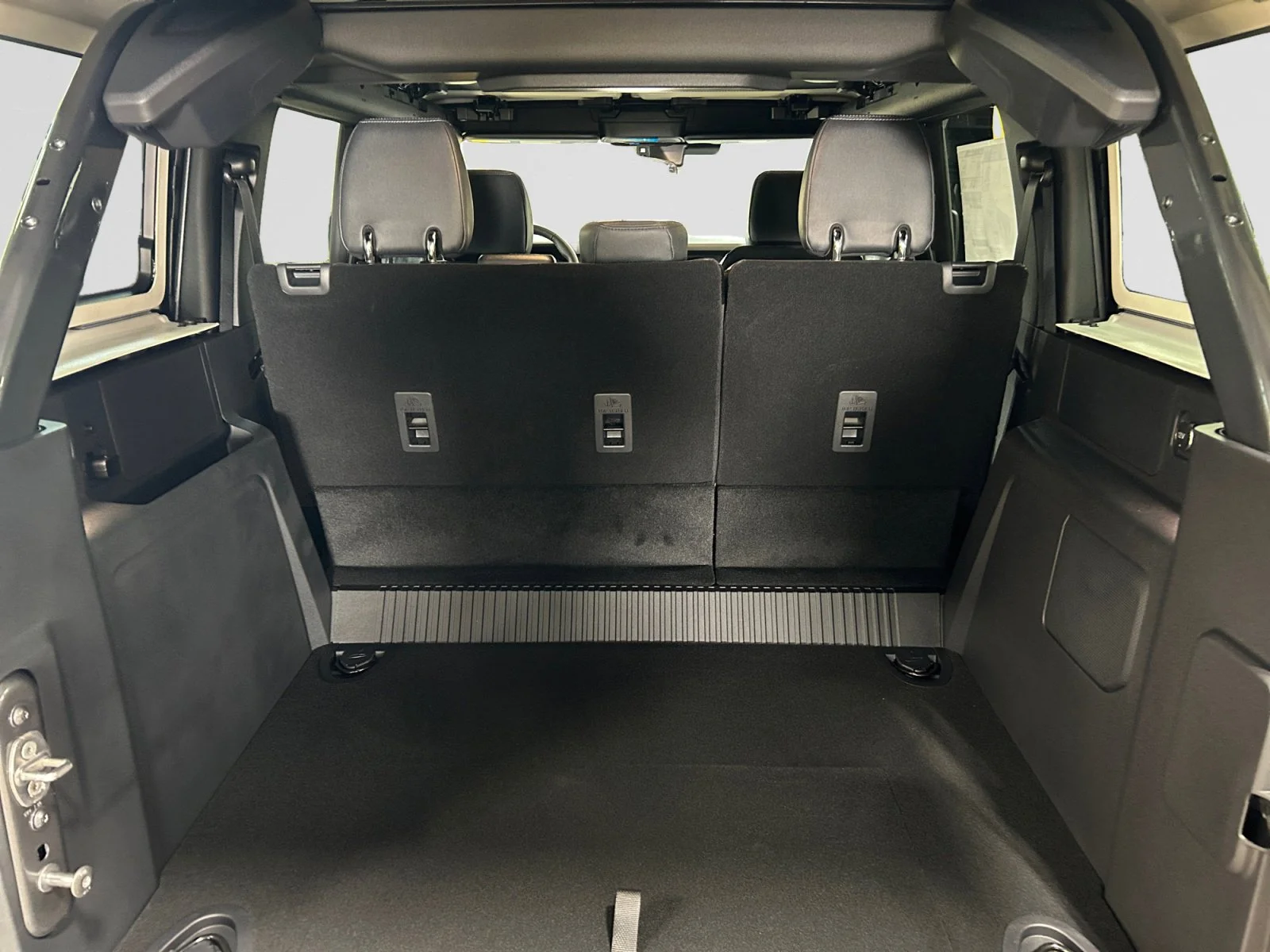 New 2026 Carbonized Grey Metallic Ford Big Bend image 10