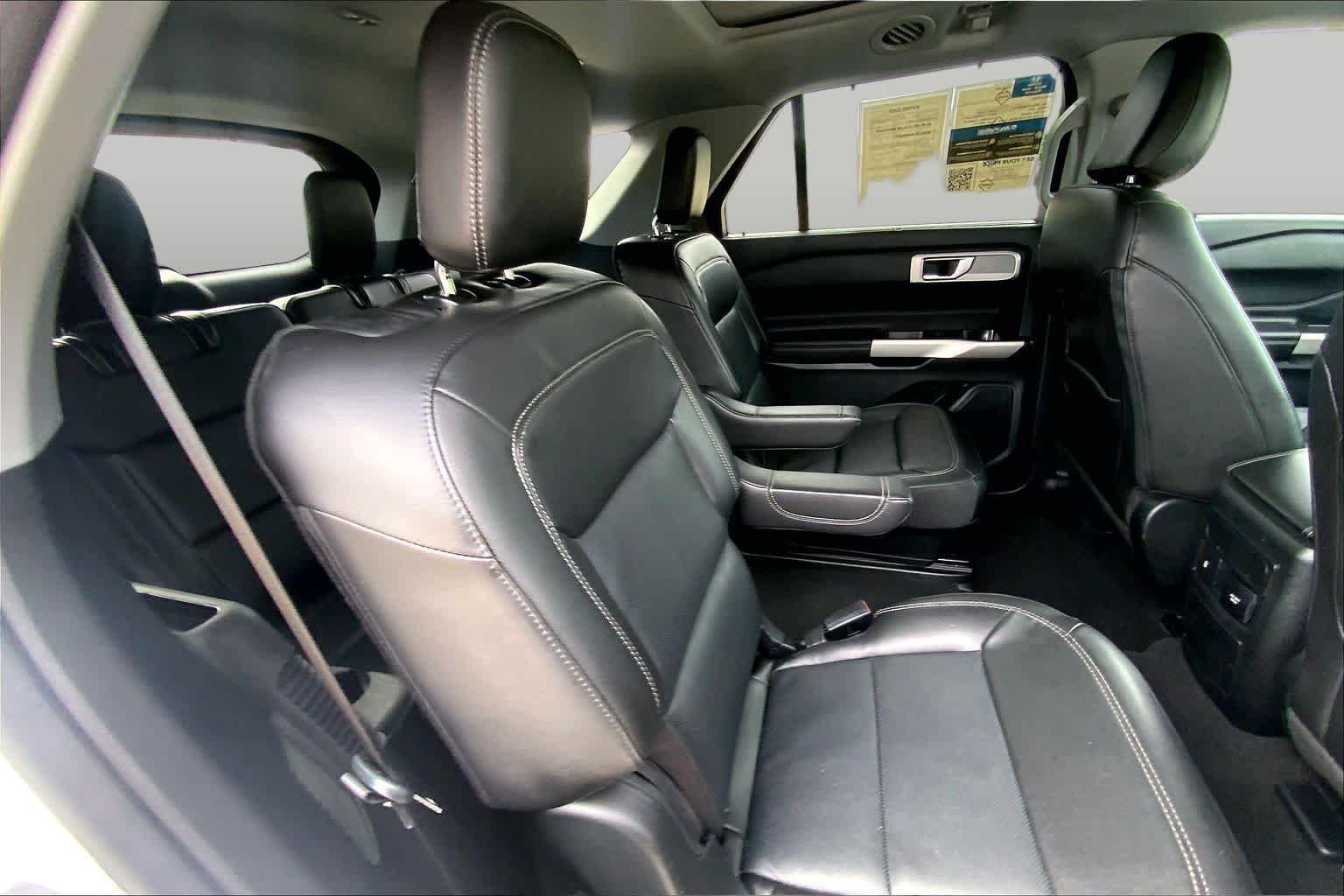 Used 2022 Star White Metallic Tri-Coat Ford Limited image 19