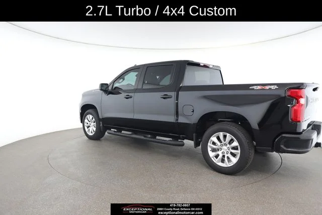 Used 2023 Black Chevrolet Custom image 10
