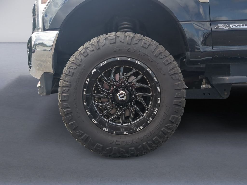 Used 2019 Black Metallic Ford Lariat image 11