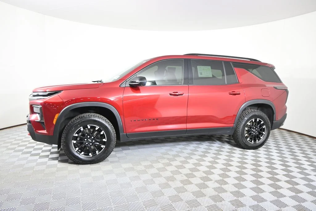 Used 2024 Red Chevrolet Z71 image 2