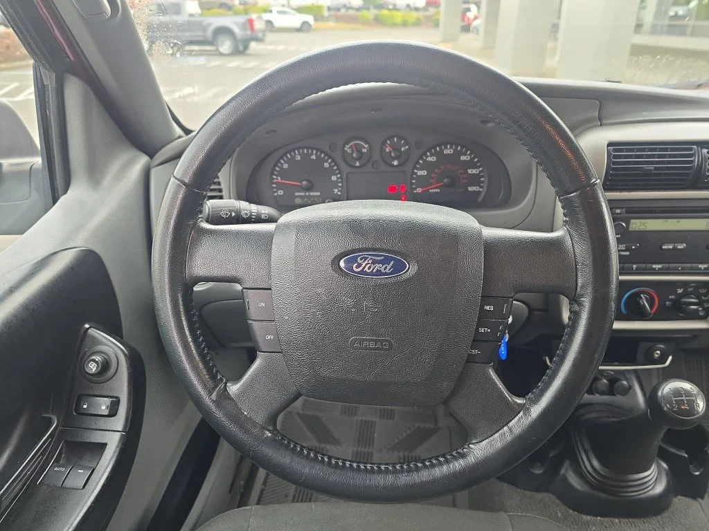Used 2010 Red Ford XLT image 18