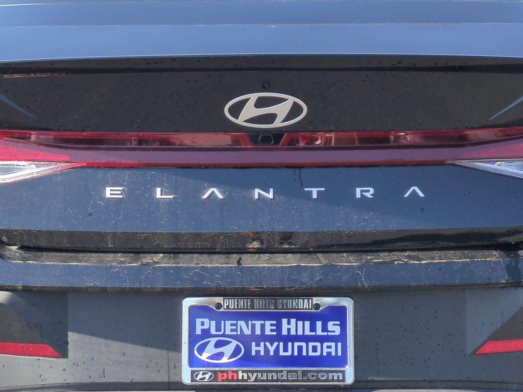 New 2026 Black Hyundai SEL Sport image 10