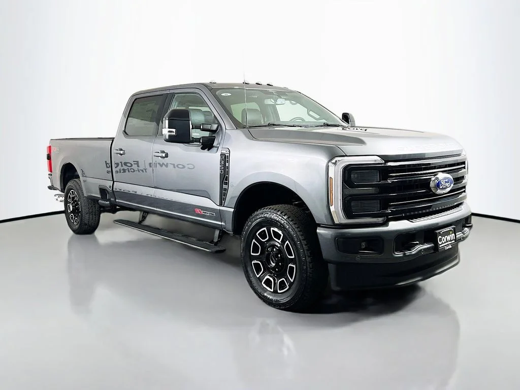 2026 Ford F-350 Platinum 4x4 Crew Cab 8' Box SRW's photo