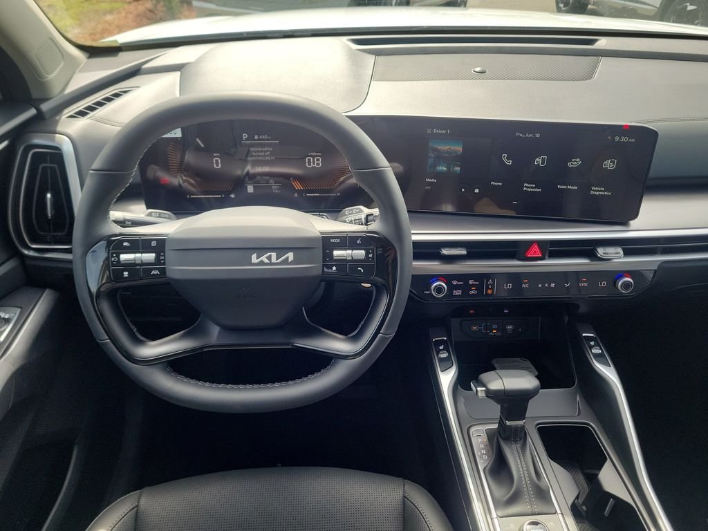 New 2026 White Kia S image 18