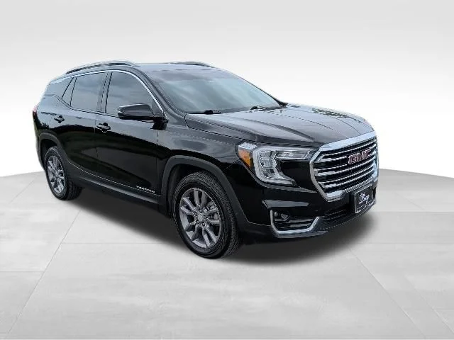 Used 2022 Black GMC SLT image 1