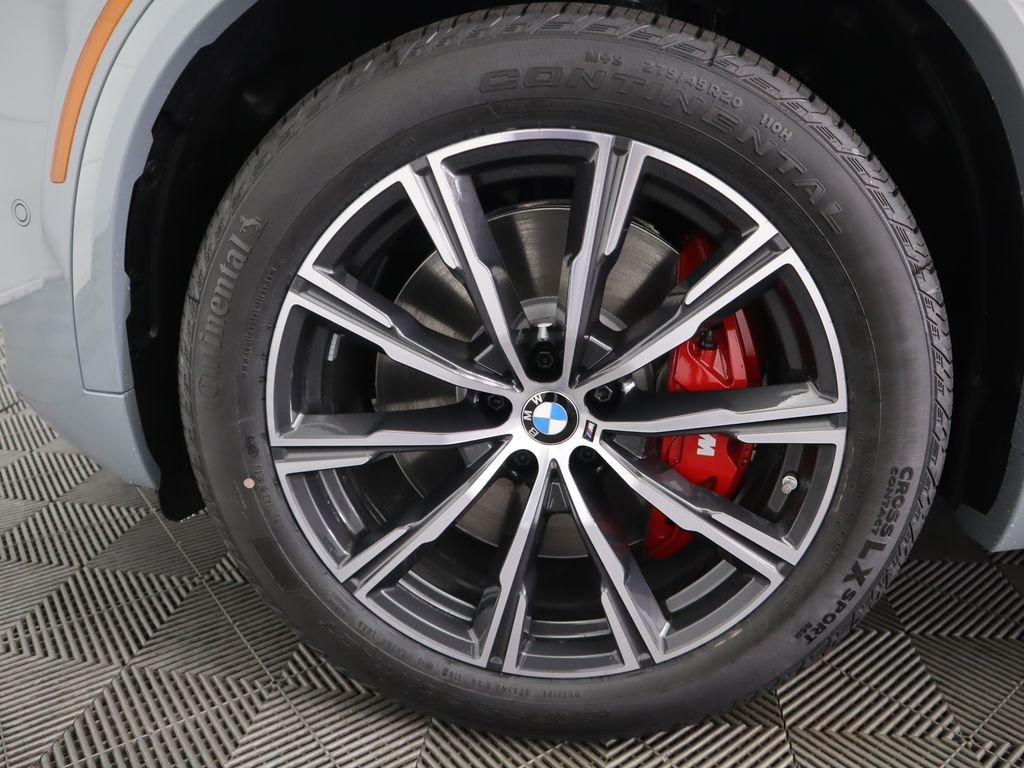 Used 2026 Gray Metallic BMW xDrive50e image 31
