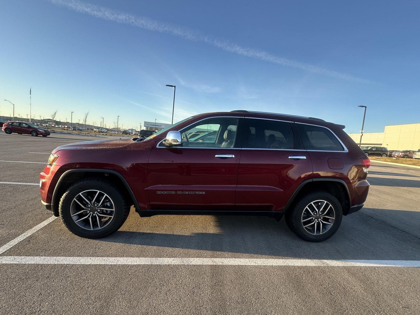 Used 2020 Jeep Grand Cherokee Limited with VIN 1C4RJFBG3LC388555 for sale in Kansas City