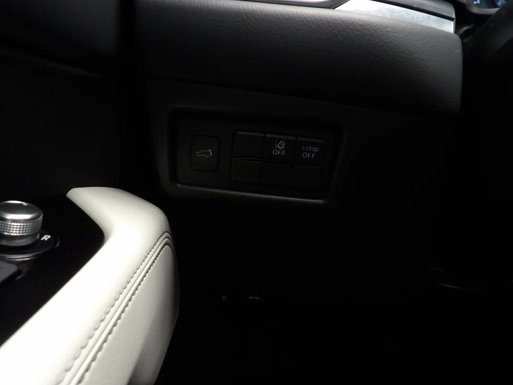 Certified Used 2024 Rhodium White Metallic Mazda 2.5 S Premium image 22