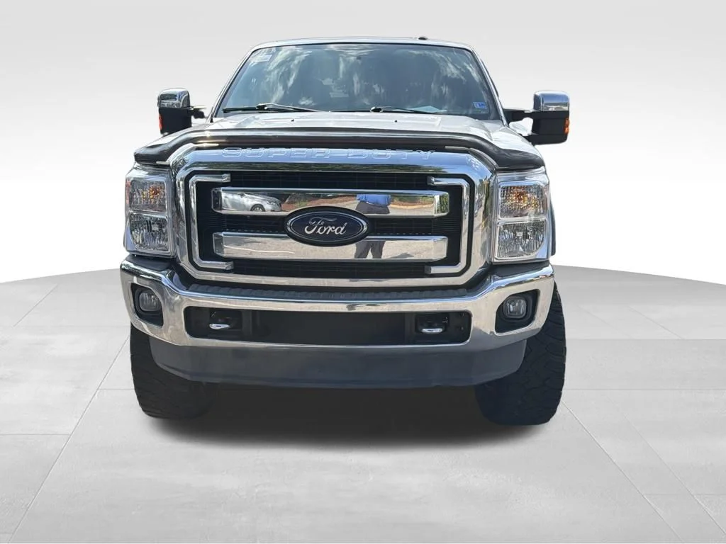 Used 2015 White Ford Lariat image 1