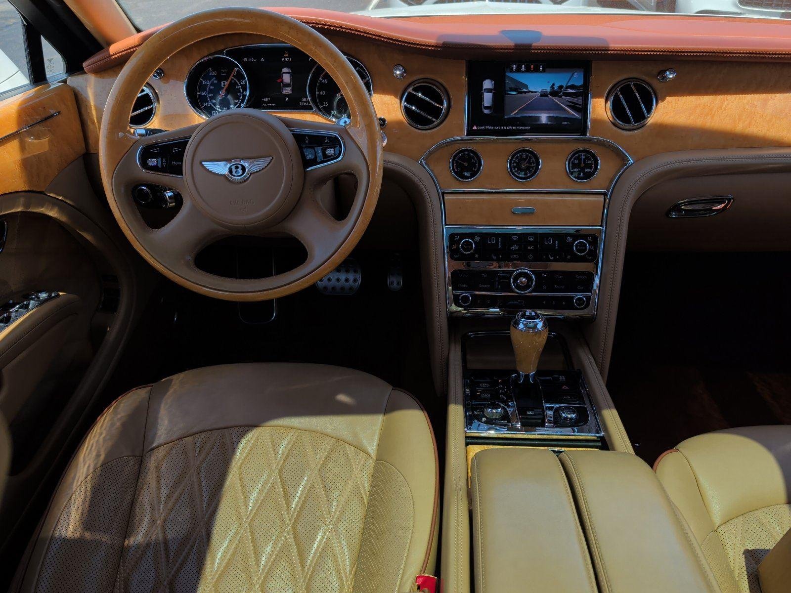 Used 2017 Glacier White Bentley Base image 4