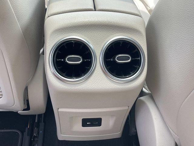 Used 2021 Gray Mercedes-Benz A 220 image 11