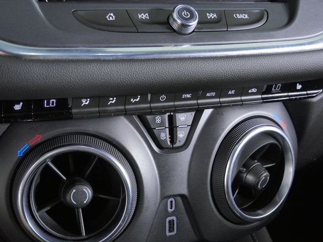 Used 2022 White Chevrolet LT image 29
