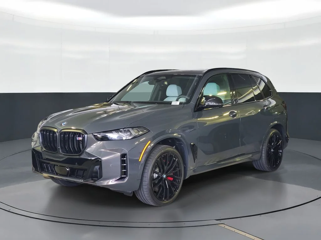 2026 BMW X5 M60i's photo