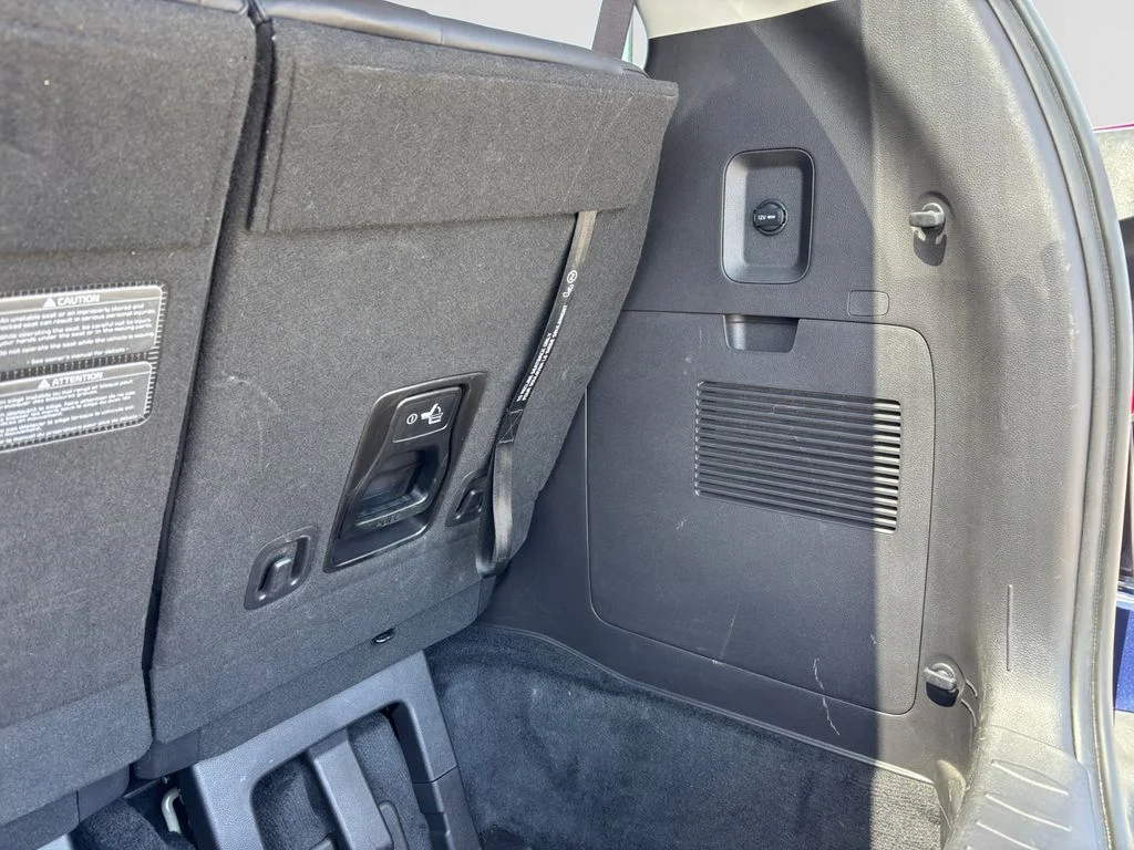 Used 2025 Blue Kia LXS image 47