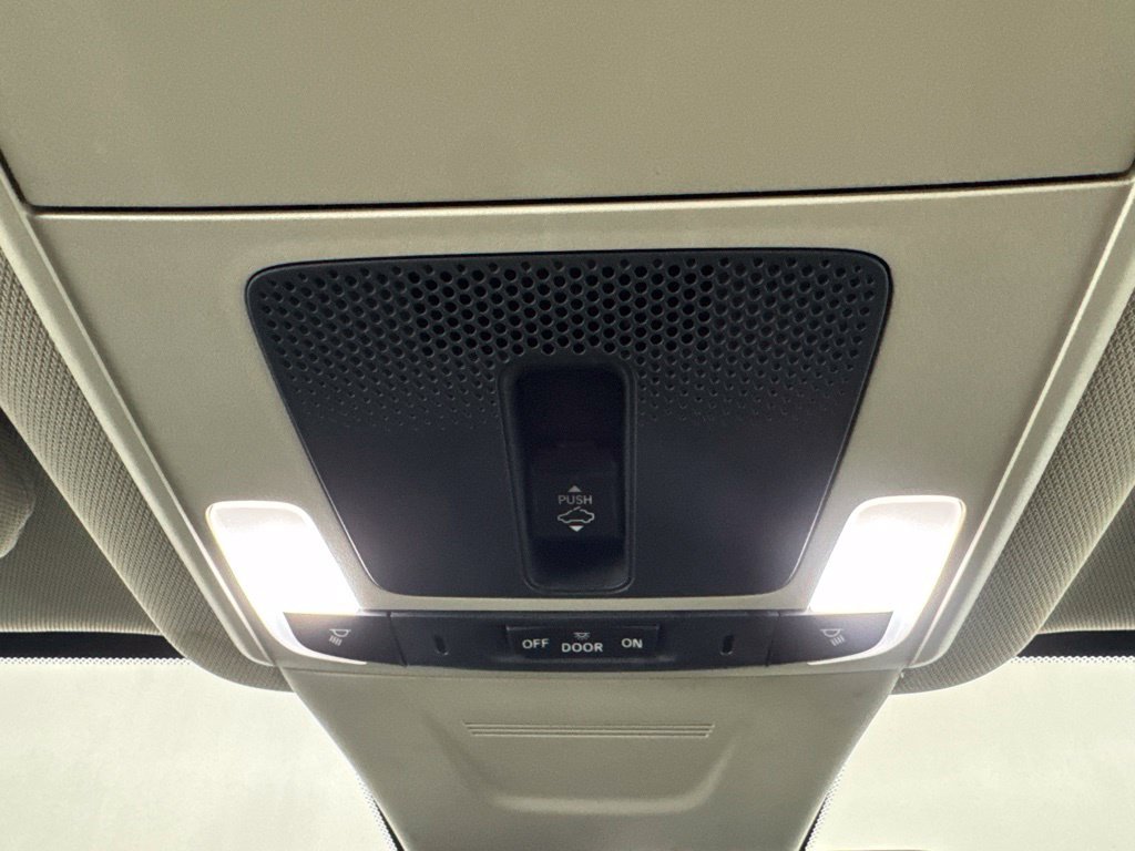 Used 2026 White Honda EX-L image 47