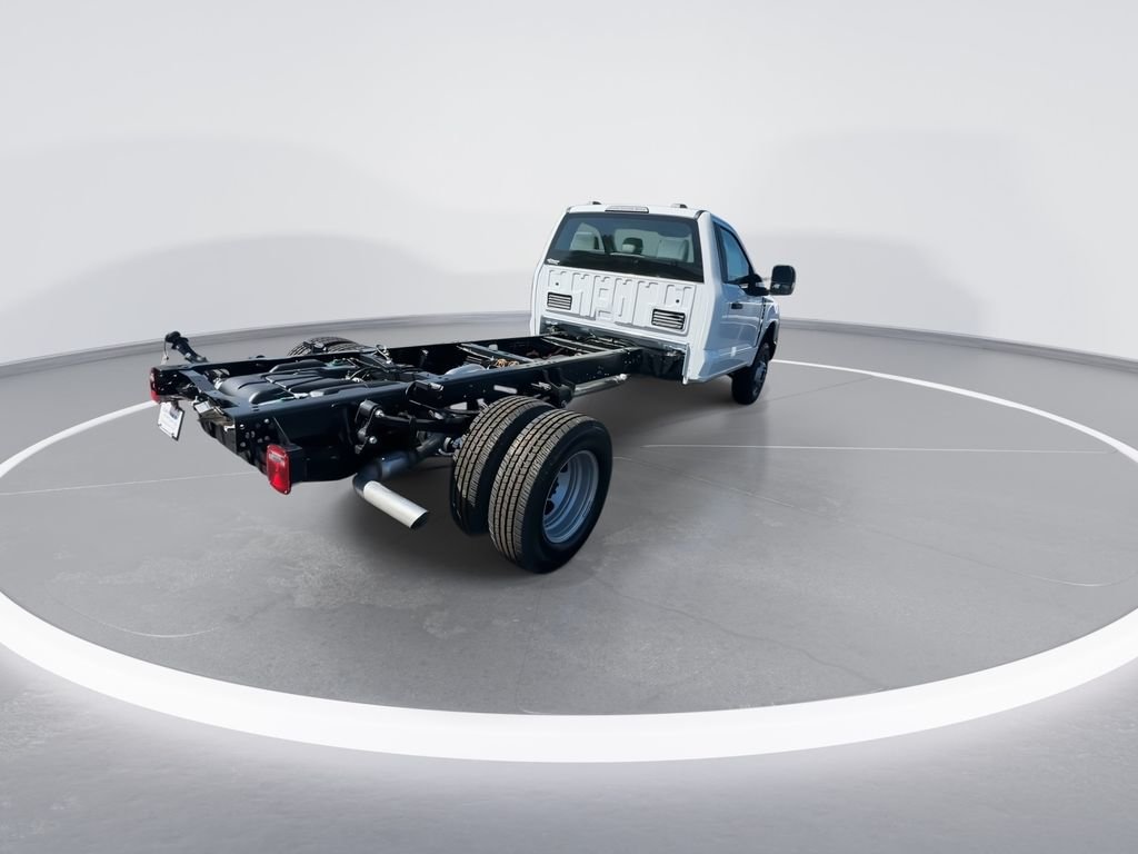 New 2026 Oxford White Ford F-350® XL image 8