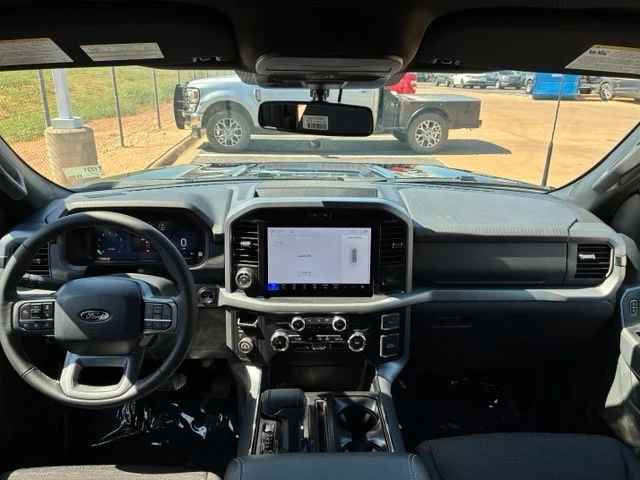 New 2026 Agate Black Metallic Ford XLT image 10