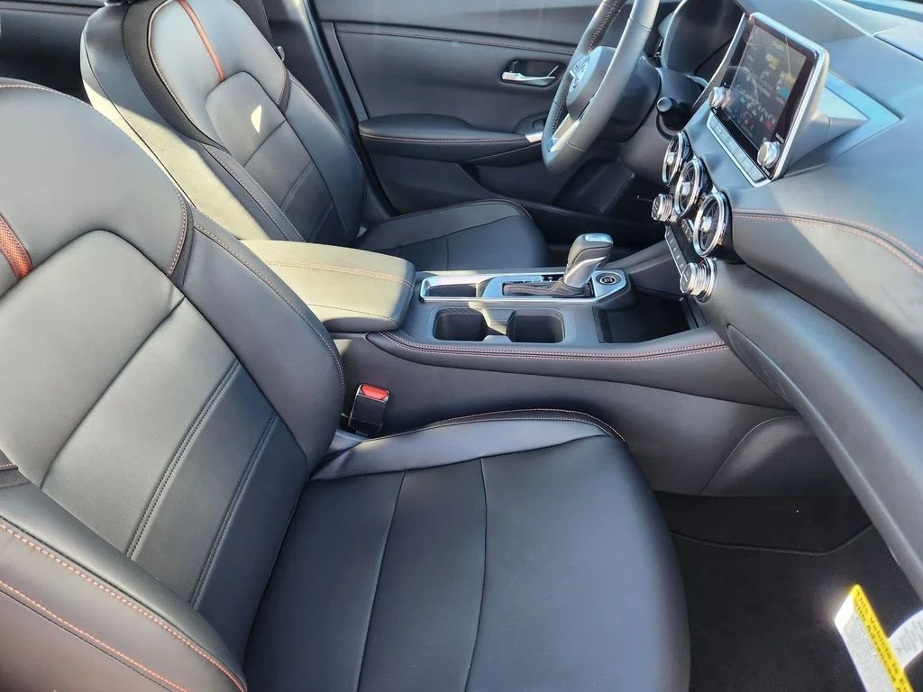 2025 Nissan Sentra SR - Photo 15