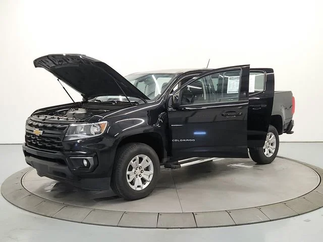Used 2022 Black Chevrolet LT image 11