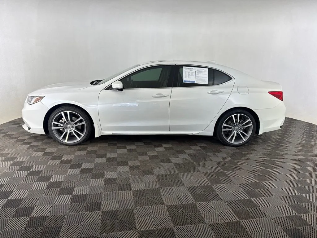 Used 2020  Acura 3.5L Technology Pkg image 9