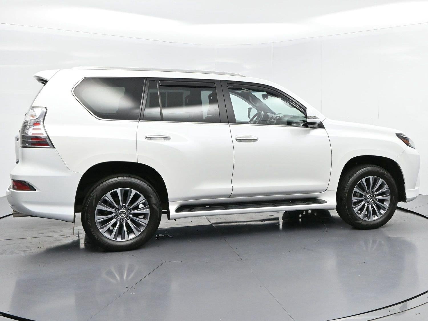Used 2021 Starfire Pearl Lexus GX 460 Luxury image 8