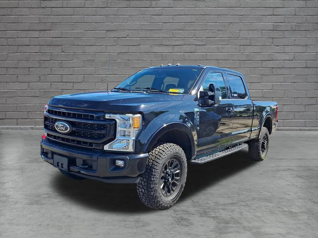 Used 2022 Black Ford LARIAT image 4