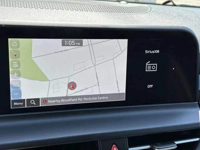 Used 2024 Clear White/Black Roof Kia S image 20