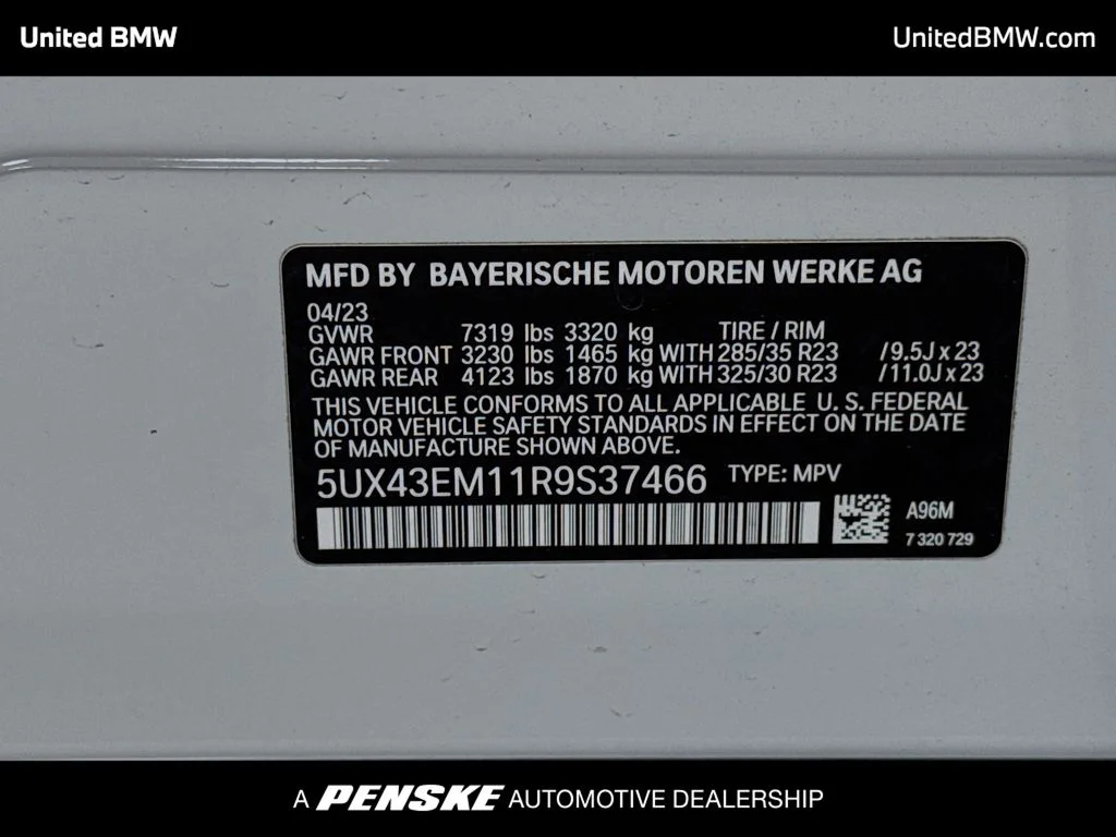 Used 2024 White Metallic BMW ALPINA XB7 image 16