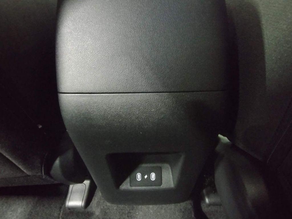 New 2026 White Hyundai SE image 31