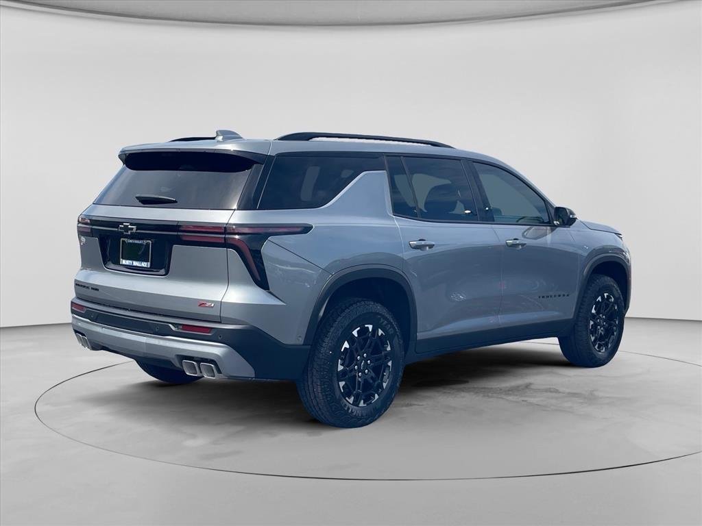 2027 Chevrolet Traverse Z71 - Photo 7