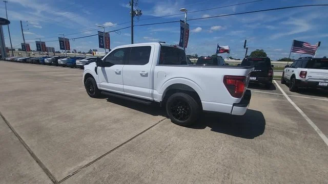 New 2026 Oxford White Ford XLT image 9