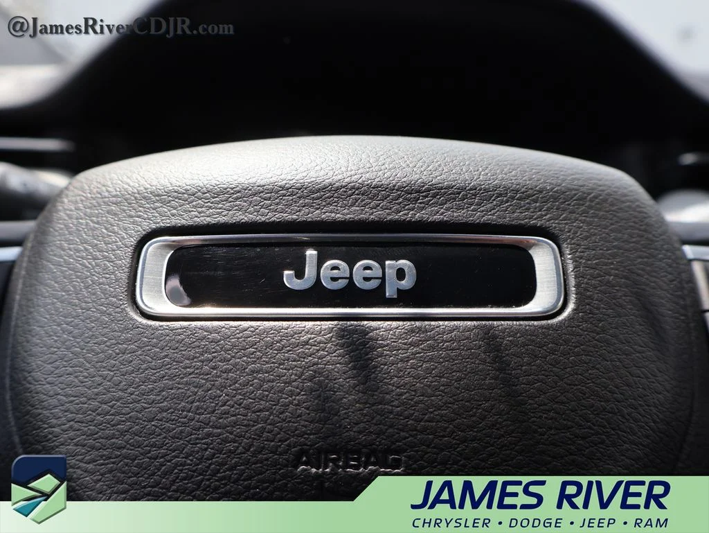 Used 2025 Black Jeep Limited image 26