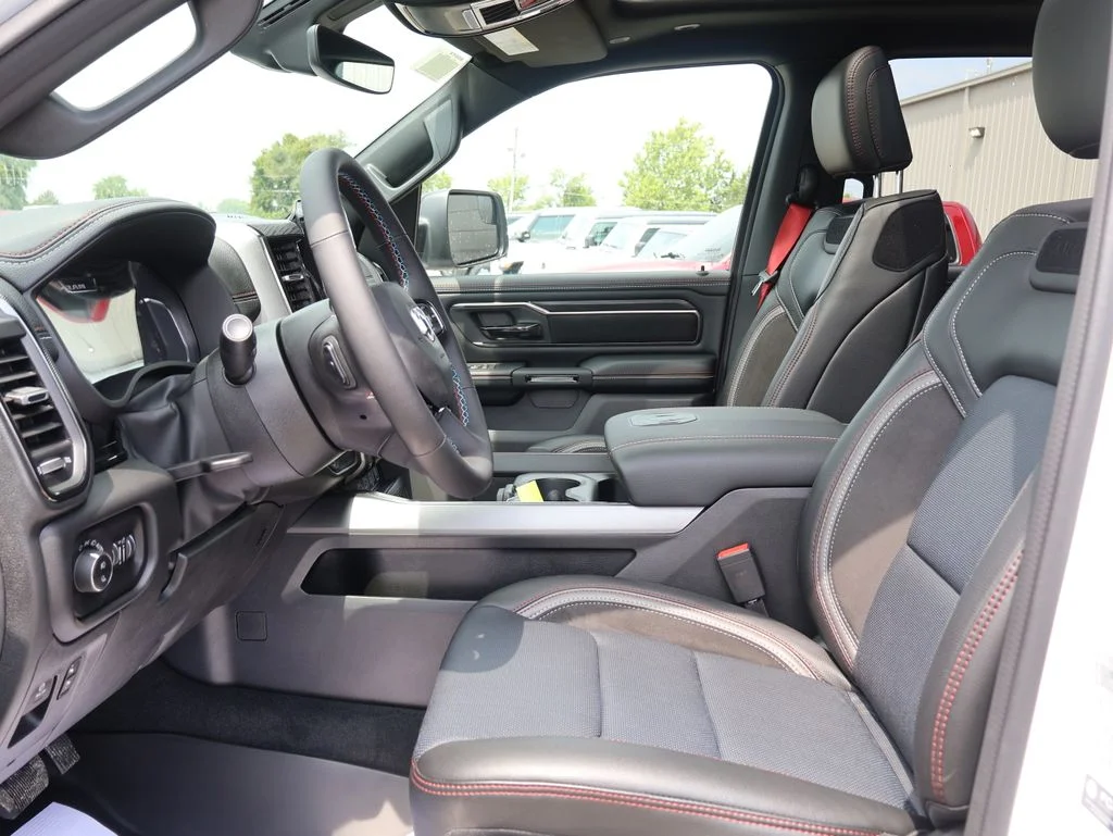 New 2026 Bright White Clear-Coat Exterior Paint RAM Laramie image 22