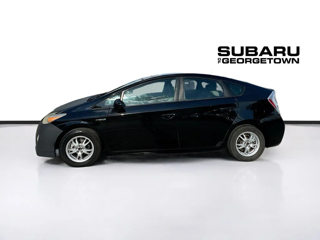 Used 2010 Red Toyota I image 4