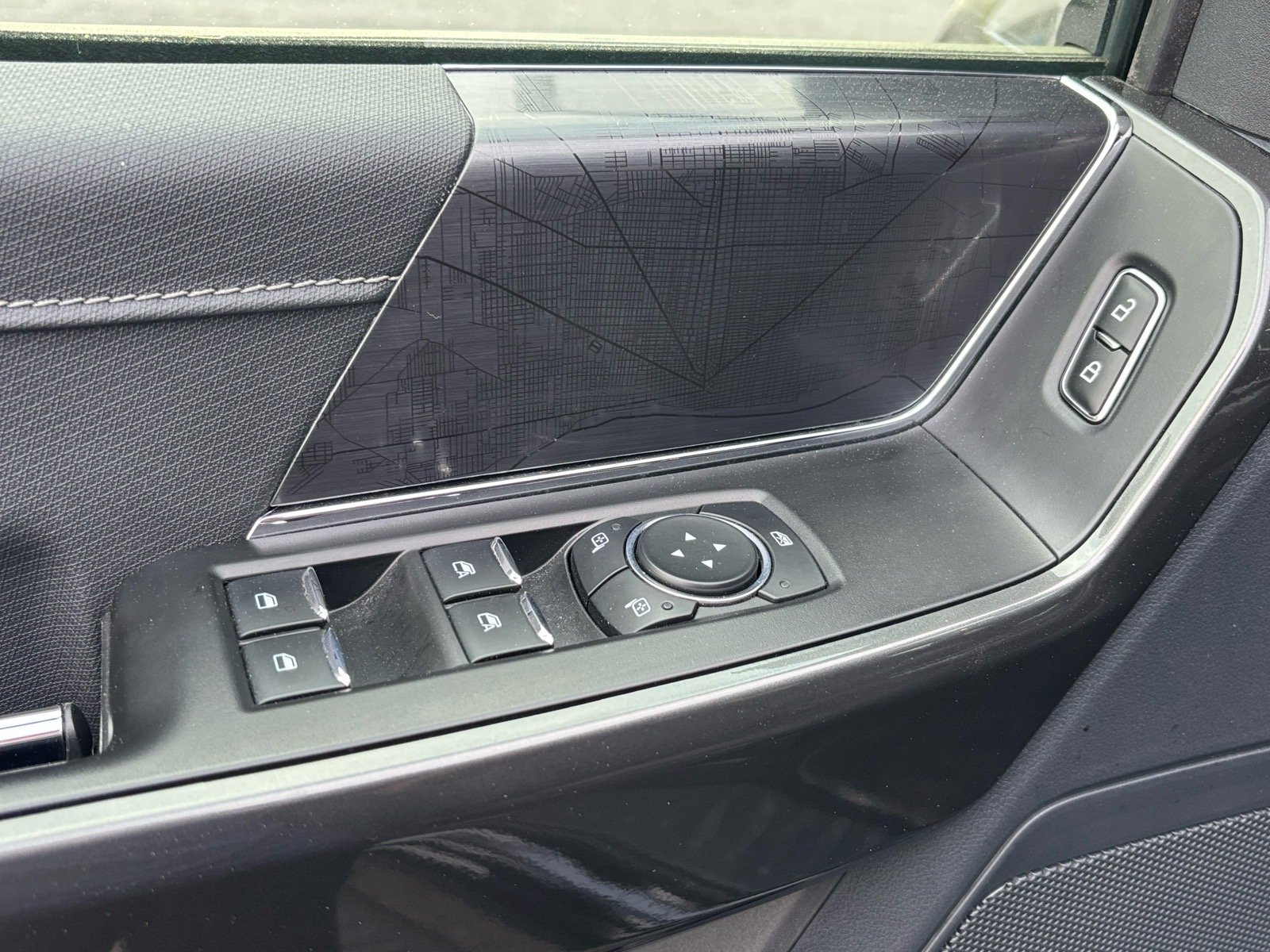 Used 2023 Black Ford XLT image 9