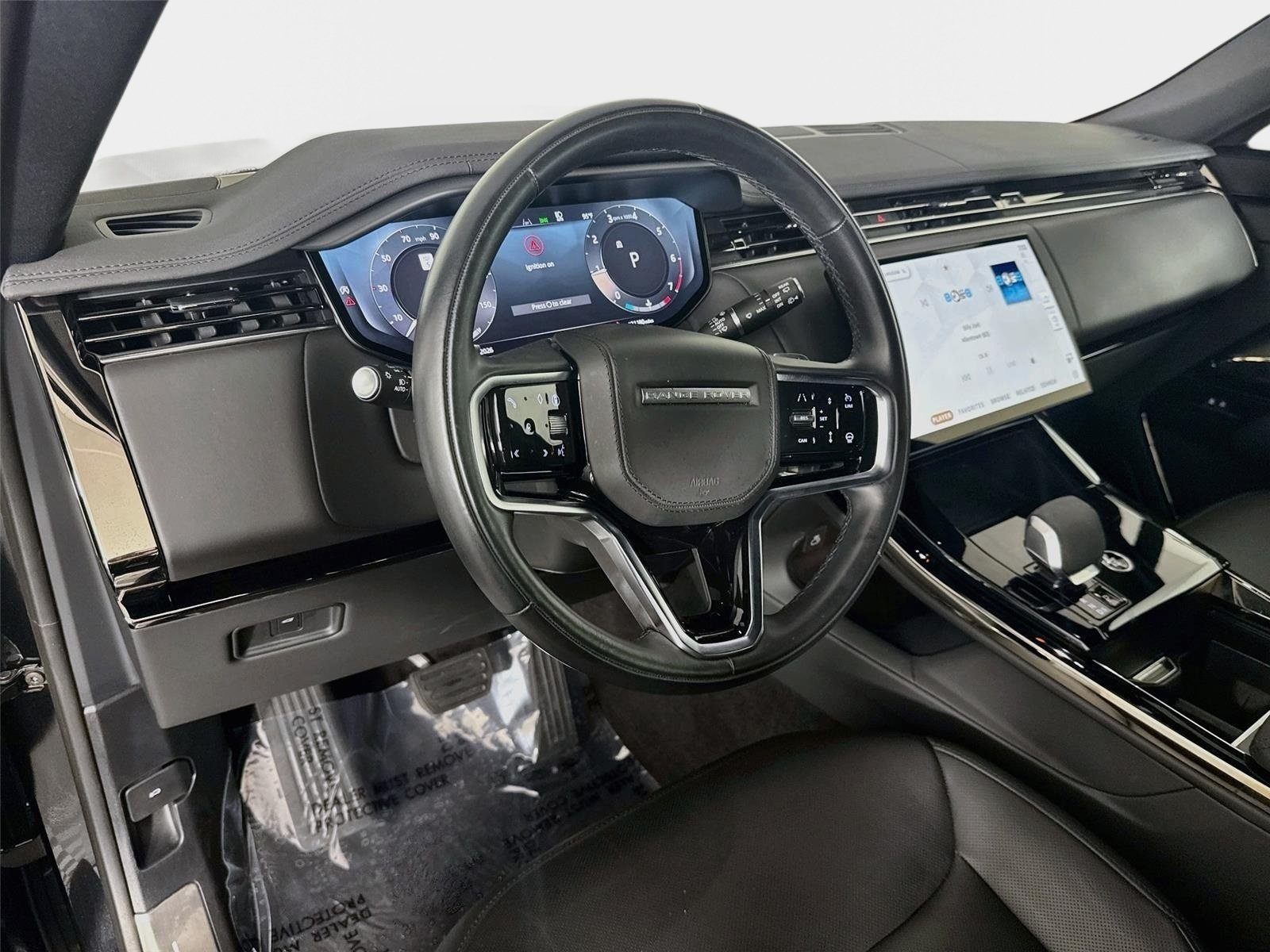 Used 2025 Santorini Black Metallic Land Rover SE image 9
