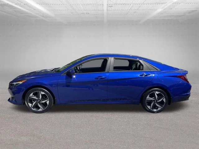 Used 2023 Blue Hyundai SEL image 10