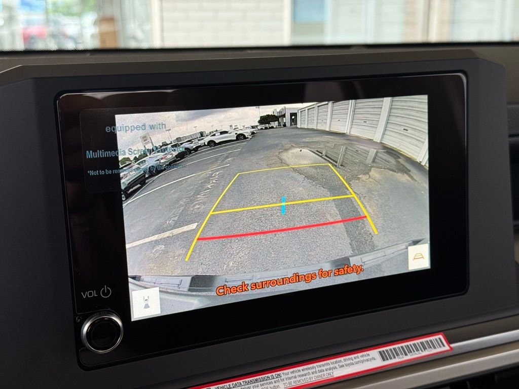 2025 Toyota Tacoma SR5 - Photo 25