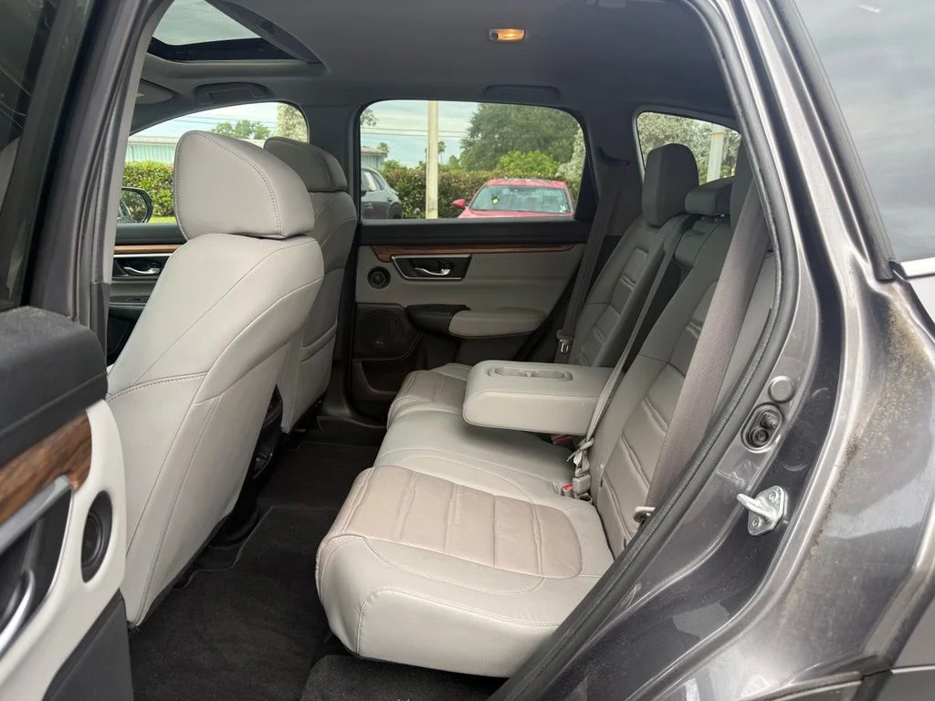 Used 2021  Honda EX-L image 10