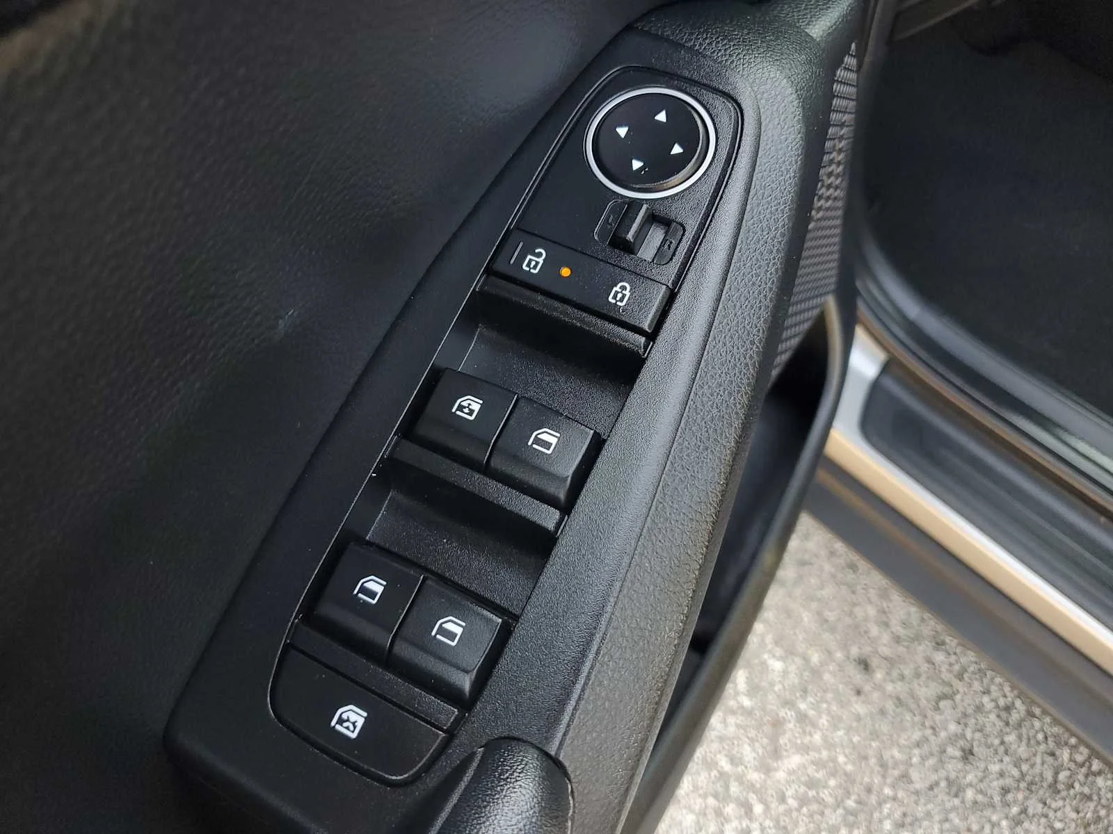 Used 2025 Steel Gray Kia S image 18