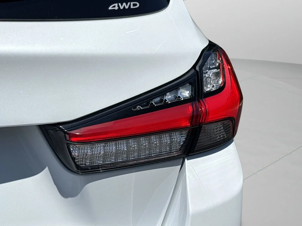 Used 2024 Black Mitsubishi 2.0 ES image 19