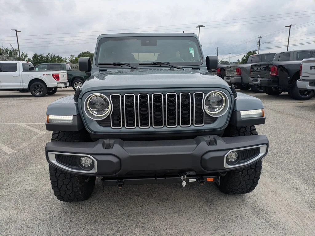 Used 2024 Gray Jeep Sahara image 9
